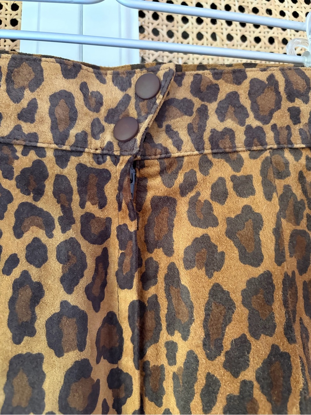Danier Leopard-Print Pencil Skirt in Brown and Black - Picture 4 of 12